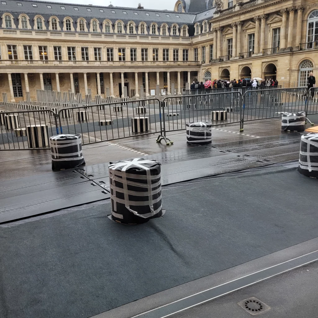 les colonnes de Buren - Palais Ryal - 
Back in paris 