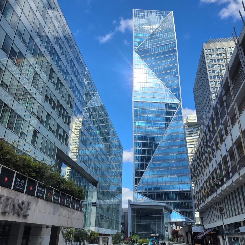 La Défense- Quartier des affaires de Paris - Photo Backinparis.fr