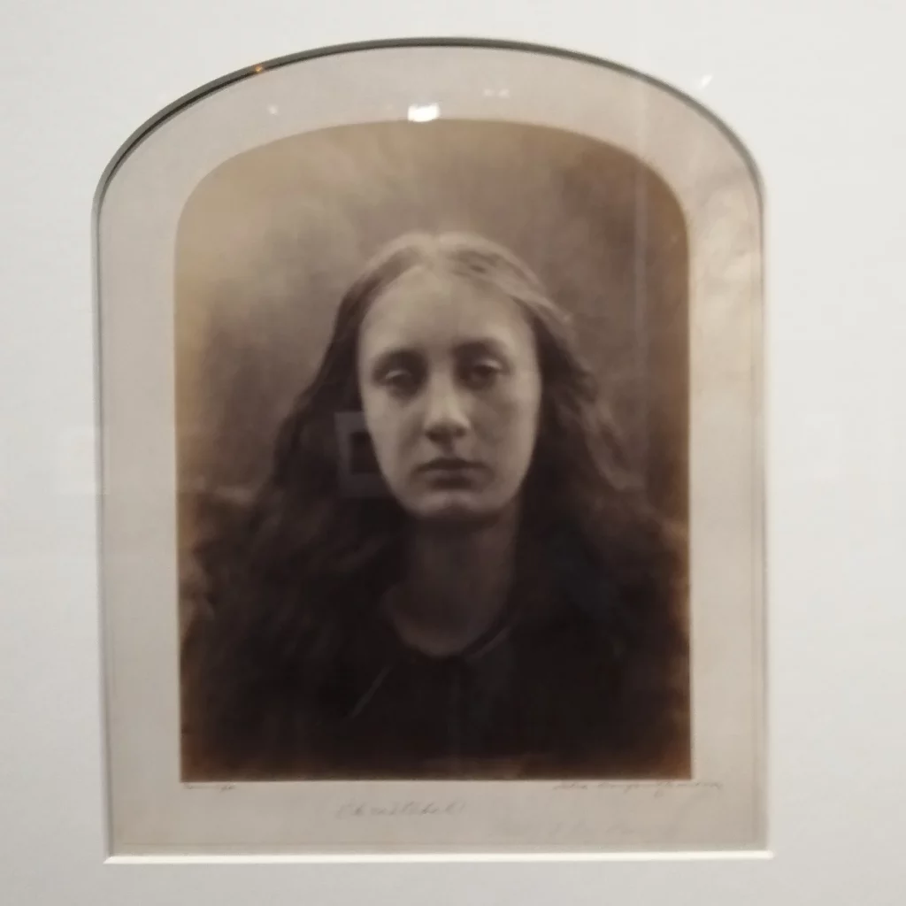 Jeu de Paume, Place de la Concorde Paris - Exposition  Julia Margaret Cameron- photo d'enfant 

Julia, mère de Virginia Woolf