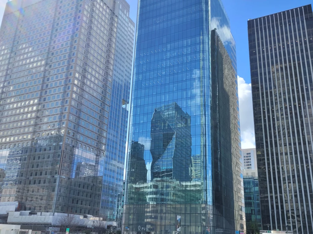 La Défense- Quartier des affaires de Paris - Photo Backinparis.fr