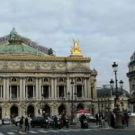 L'Opéra vue de la place avant les travaux . Photo Back in Paris 